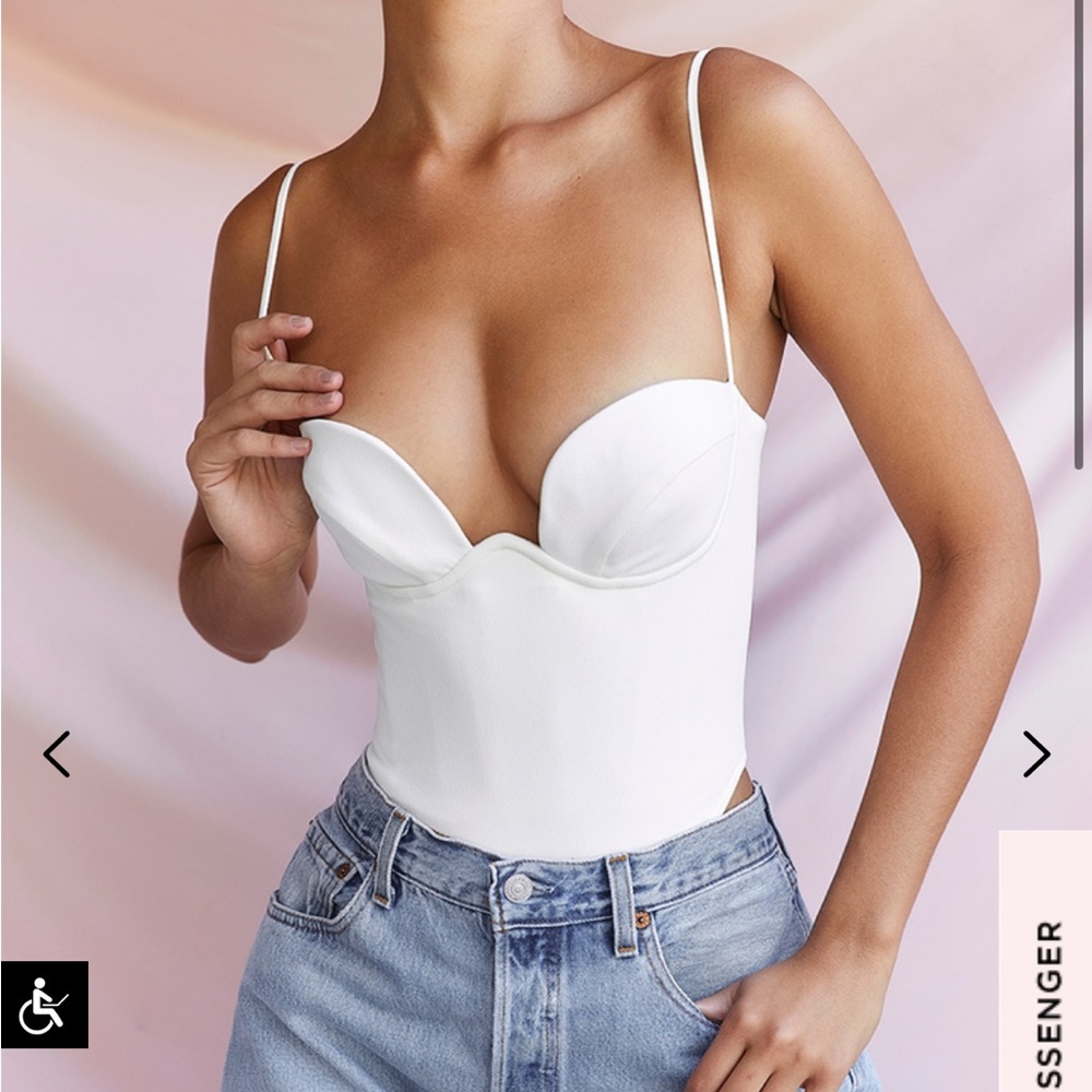 AVERY IVORY UNDERWIRED BODYSUIT house of CB (never worn)